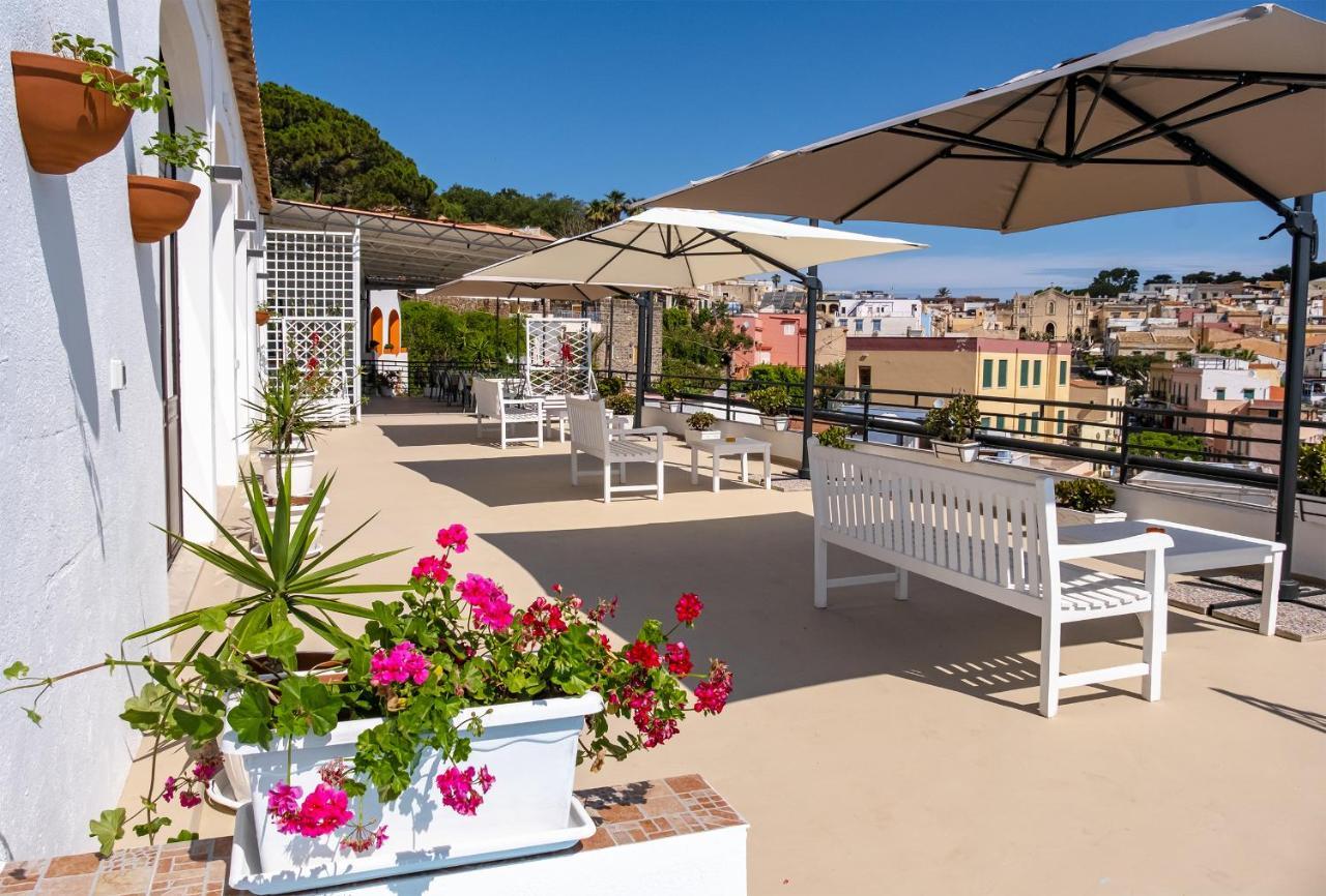 Apartamento Le Terrazze Sul Mare Isola di Ustica Exterior foto