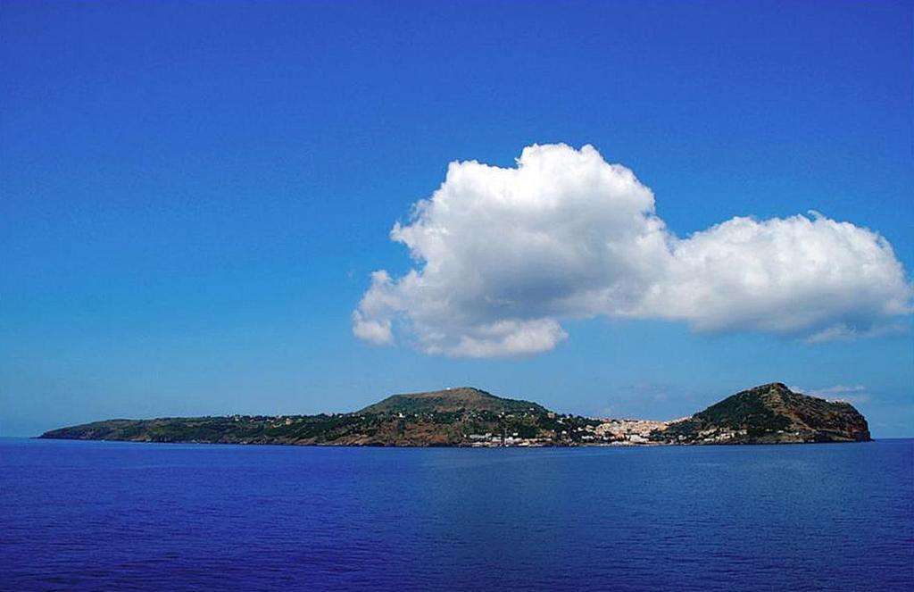 Apartamento Le Terrazze Sul Mare Isola di Ustica Exterior foto