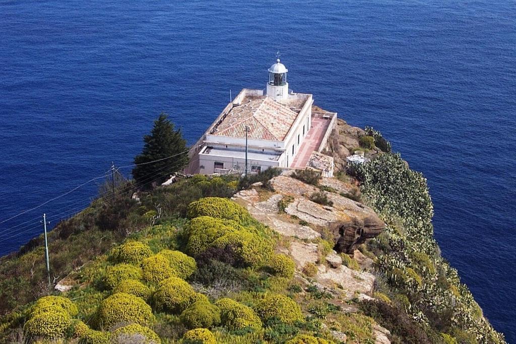 Apartamento Le Terrazze Sul Mare Isola di Ustica Exterior foto