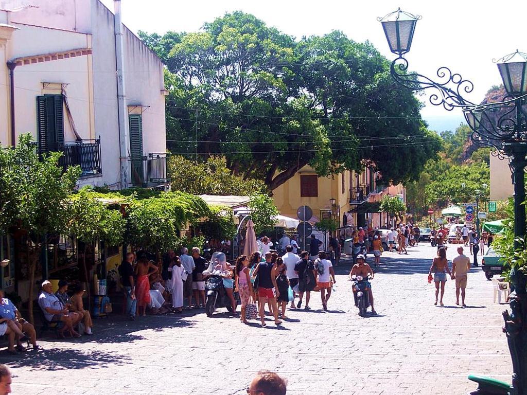 Apartamento Le Terrazze Sul Mare Isola di Ustica Exterior foto