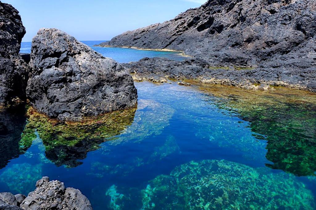 Apartamento Le Terrazze Sul Mare Isola di Ustica Exterior foto