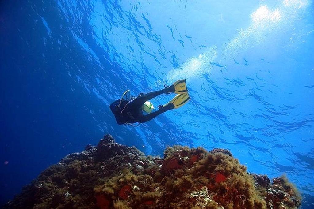 Apartamento Le Terrazze Sul Mare Isola di Ustica Exterior foto