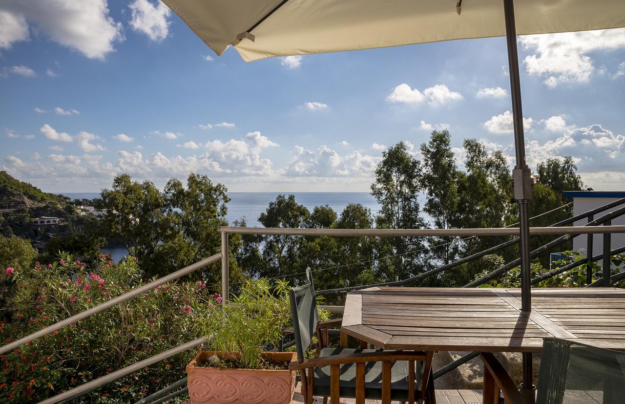 Apartamento Le Terrazze Sul Mare Isola di Ustica Exterior foto